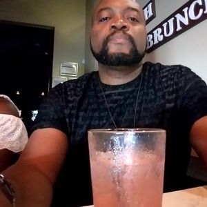 Meet your Posher, Dennis